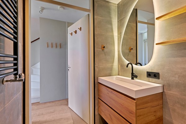 Medium property photo - Bos en Lommerplein 46, 1055 EK Amsterdam